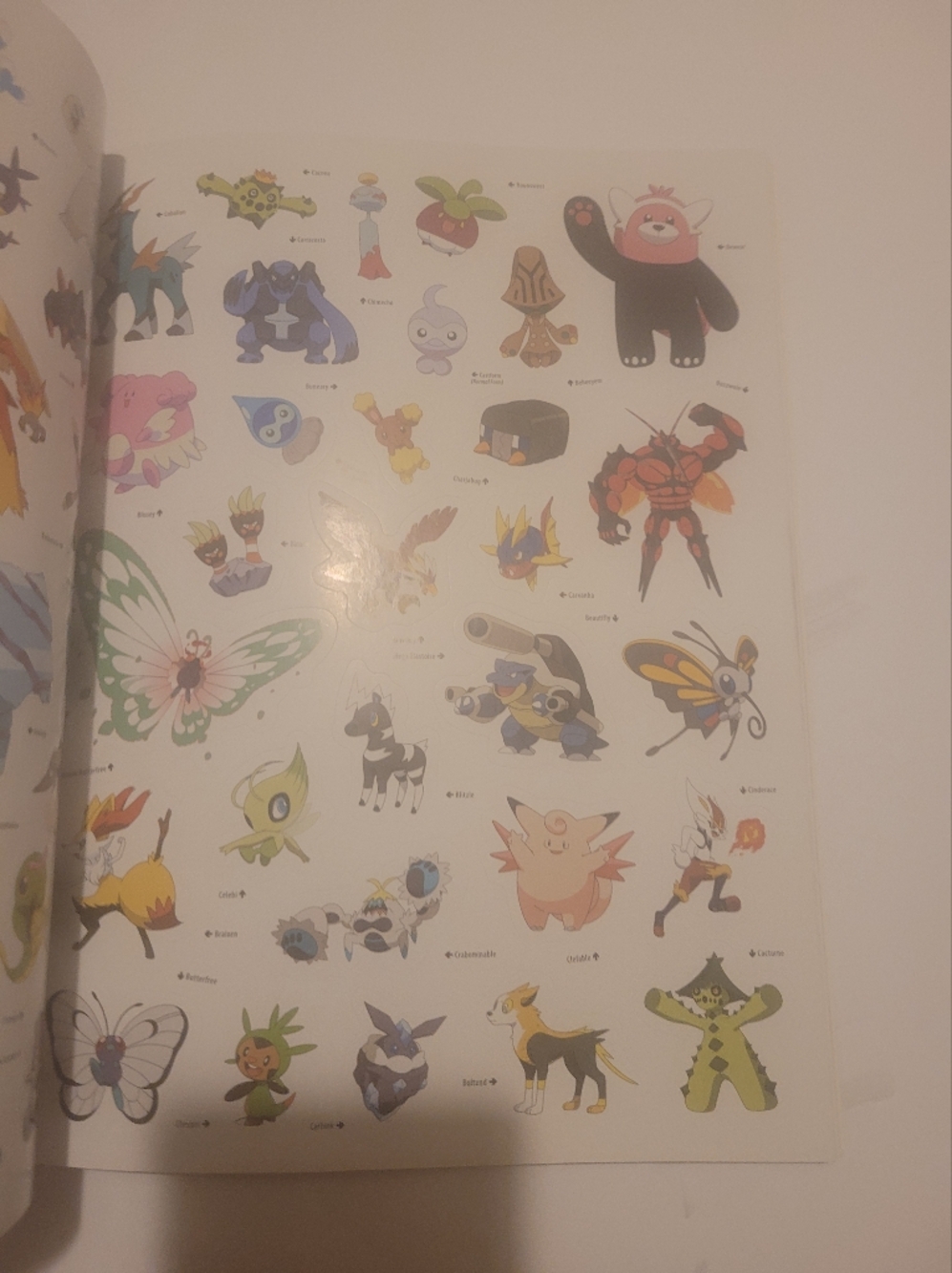 Epic Sticker Collection - Yellow Pikachu - Picture 5 of 6